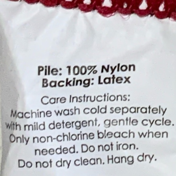 Simply Holiday Rug Christmas Greetings Accent Scatter Mat Red White 17.5 X 28 - Picture 7 of 16